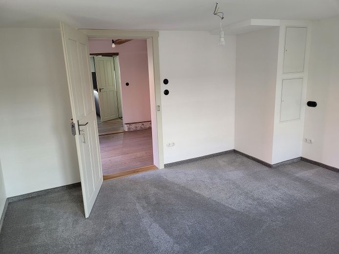 Sevgiyle restore edilmiş, tarihi atmosferli çiftlik evinde yaşamak – Photo 13