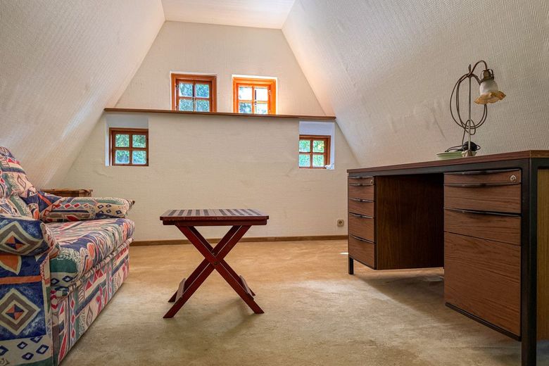 Wohnen im Denkmalschutz 6 Zimmer Reetdach Fachwerk Bauernhaus mit Gästehaus &amp; Scheune in Stuhr – Gästehaus DG