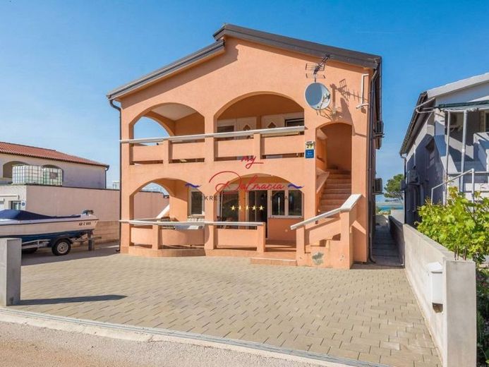 Vir, freistehedes Haus mit Meeresblick – Foto 1