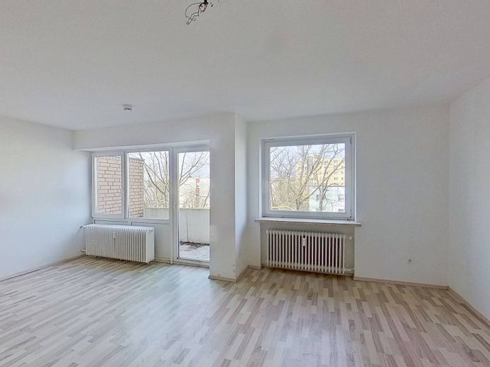 Gut geschnittene 1-Zimmer-Wohnung mit Balkon und Tageslichtbad – Ansicht I: Wohnzimmer