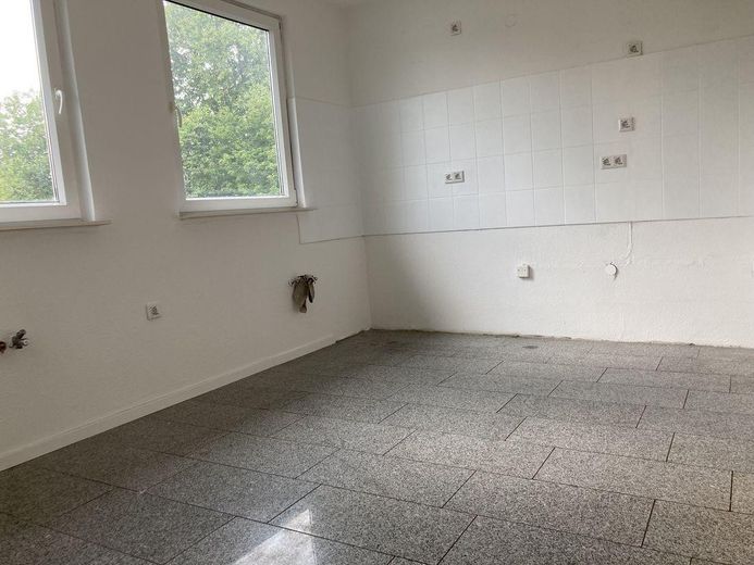 Beautiful, quietly located apartment with three rooms in Dortmund-Wambel – Küche