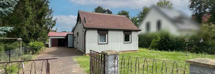 Renovate or build anew – plot with great potential in Fredersdorf-Vogelsdorf