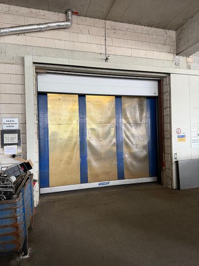 Halle de stockage / production avec porte sectionnelle (accessible en véhicule) 1400qm - Arnsberg – Foto 3