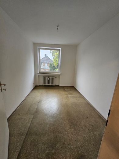 Großzügige ca. 100 m² Wohnung mit Parkett, Tageslichtbad und hellen Räumen – Foto 9