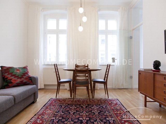 Berlin Mitte’de mobilyalı, modern 2 odalı eski yapı dairesi – c8d515e0d66b82fc748a39ef2418c1d0606625d3.jpg