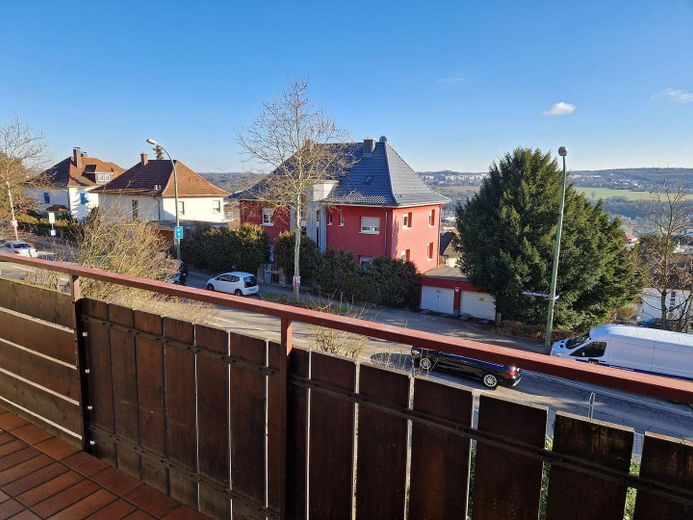 Aantrekkelijk 4,5-kamerappartement met garageplaats en TOP-uitzicht! – Foto 5