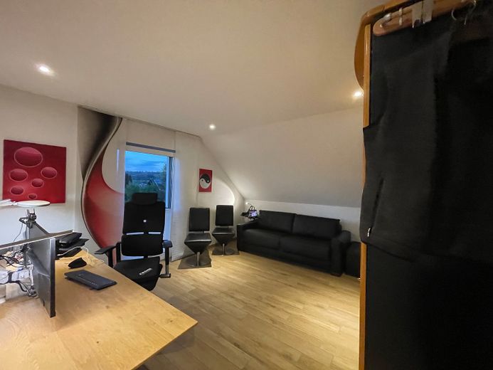 KfW40 Einfamilienhaus, 9Kw-PV-Anlage, Wärmepumpe LWZ 304 Sol – KI-1-Büro