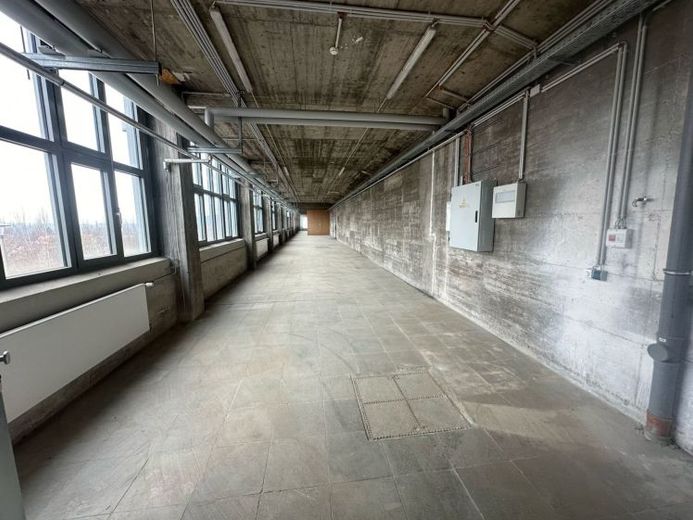 Flexible Lagerfläche (UG) in modernisiertem Industrieareal – ca. 260 m² mit Laderampe, LKW-Zufahrt & Rampe – Foto 1