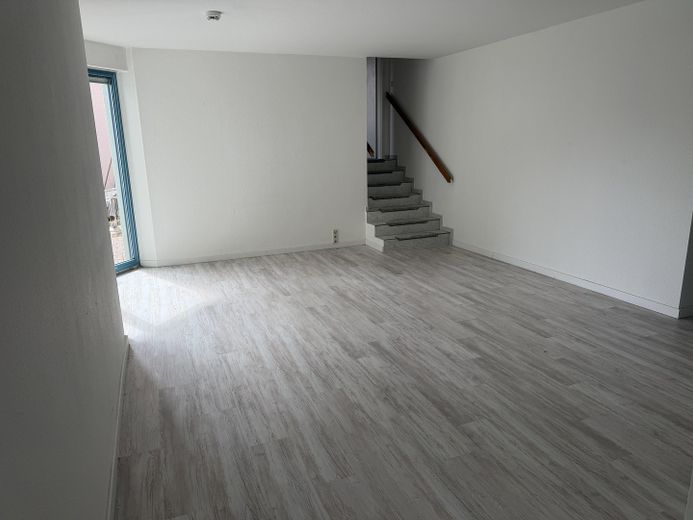 3 Zimmer Küche und zwei Bäder in ruhiger Altstadtlage – Wohn-& Essbereich
