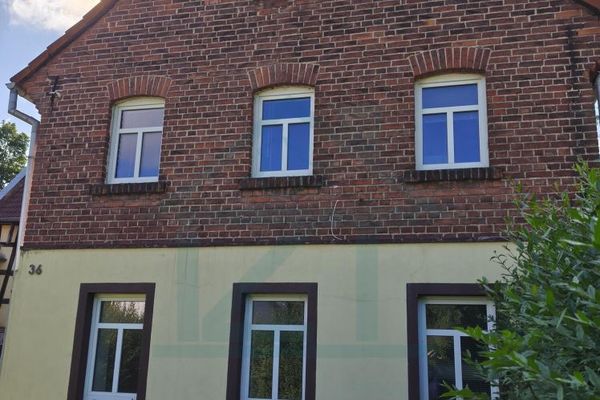 Einfamilienhaus mit Scheune und 447 m² großem Grundstück in Petersberg bei Eisenberg
