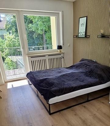 großes Schlafzimmer/Doppelbett