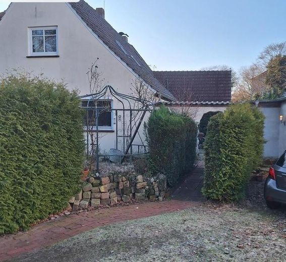 Doppelhaus - ehem. Bauernhof in Bremen-Huchting – Aussenansicht