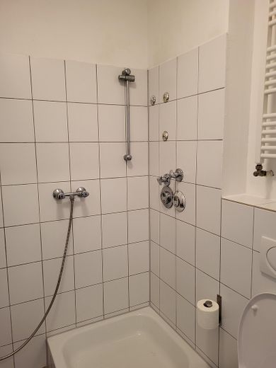 Mooi appartement met balkon in Nussloch – Bad