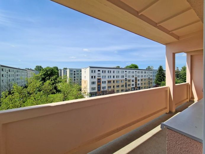 Helle 4 Zimmerwohnung mit großem Balkon und Ausblick – फोटो 1