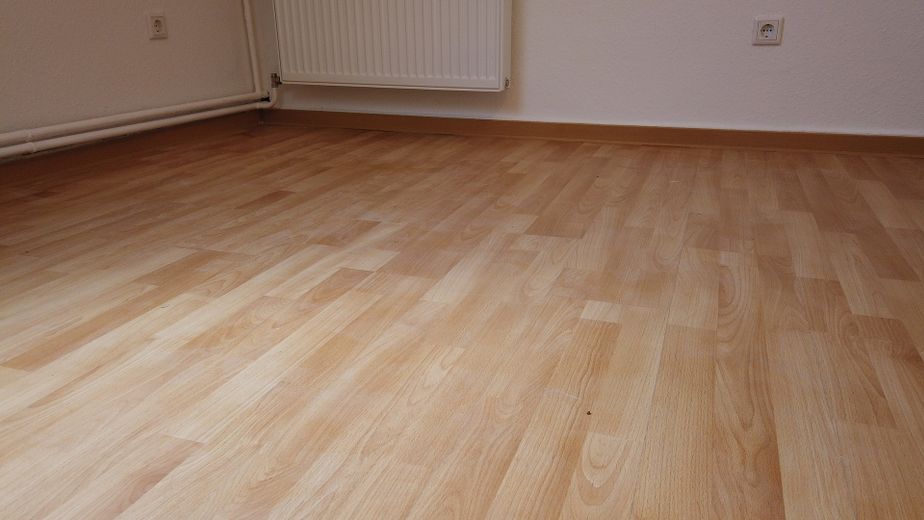 Topsanierte DG Wohnung, WG geeignet, Einbauküche, zentral – Foto 10