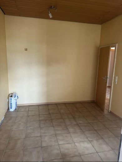 Apartamento de 4 habitaciones con balcón en Neuwied – Foto 5