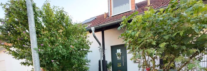 Modernized semi-detached house and children’s paradise