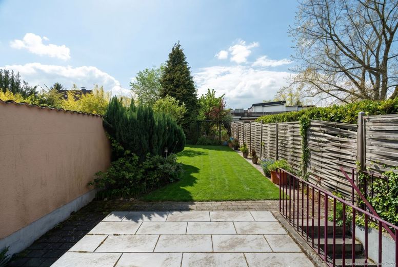 Freistehendes Familienhaus am Landschaftsschutzgebiet - Ruhe, Natur &amp; Potenzial – Terrasse/Garten