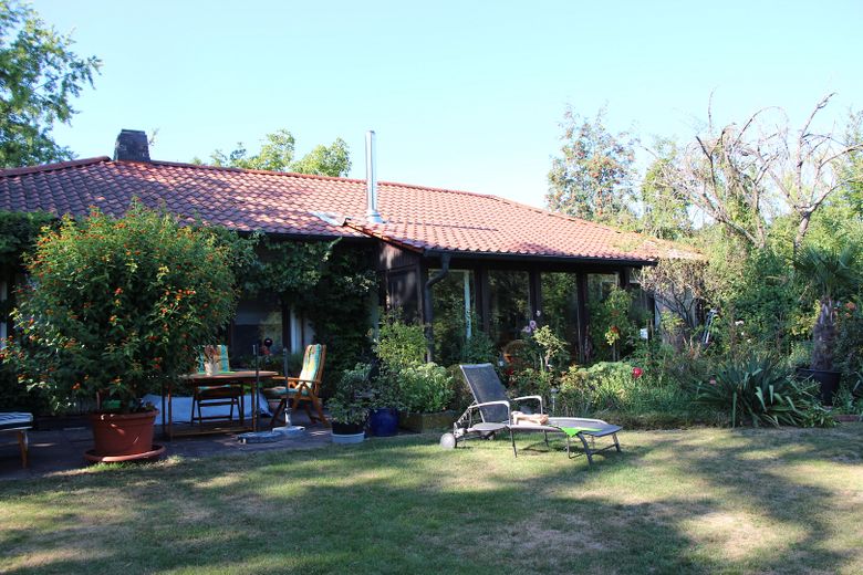 A breve termine: bungalow immerso nella natura in un ampio giardino – Foto 1