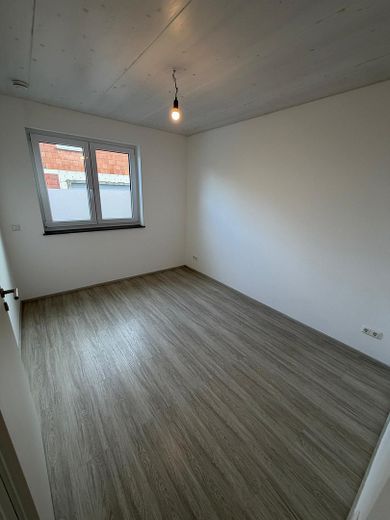 Kinderzimmer/Büro 