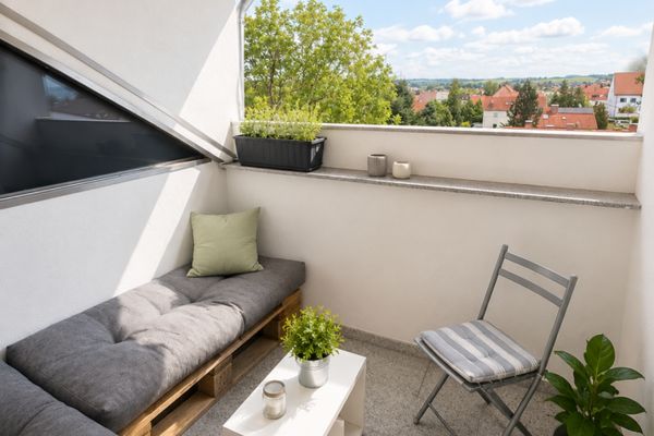 WG-geeignet! 5-Zimmer DG-Wohnung in Kempten Sankt Mang zu vermieten