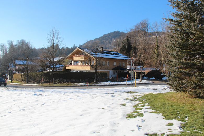 Privatverkauf EFH in Oberstaufen-Weißach, – Blick vom Osten auf das Haus
