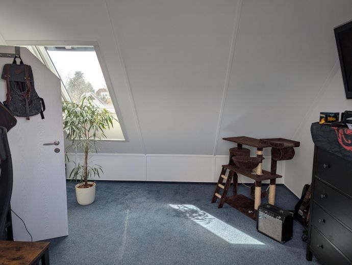 Charmante maison mitoyenne centrale – excellente desserte, modernisée et fibre optique – Kinderzimmer