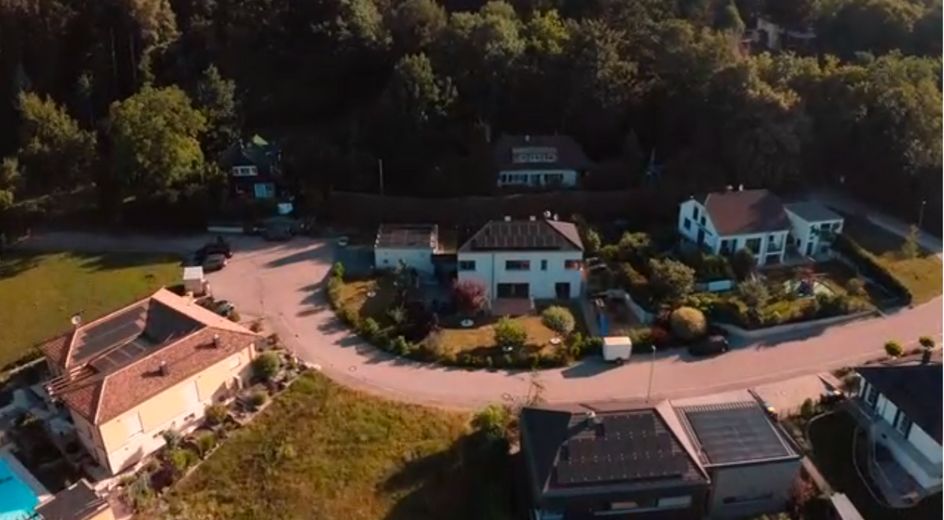 Esclusiva casa unifamiliare KfW-40 in tranquilla posizione a pendio esposto a sud – di alta qualità ed efficiente dal punto di vista energetico – Foto 35