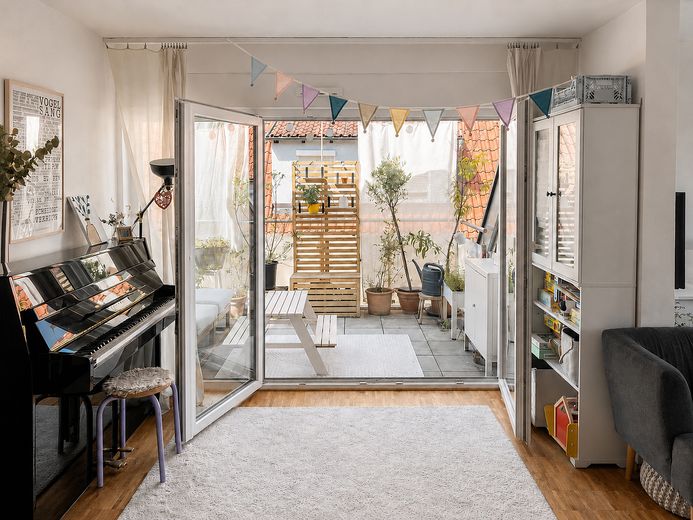 Moderna maisonette di 4 locali con ampia terrazza sul tetto nel centro del paese – Foto 4