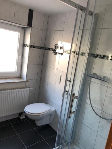 Odnowione mieszkanie 2-pokojowe o powierzchni 39 m² w Augsburgu – bezpośrednio od właściciela, bez pośrednika, 2 pokoje z kuchnią i łazienką – Zdjęcie 21