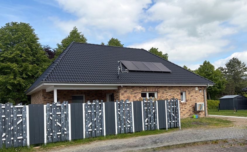 Barrierefreier neuer Bungalow in Nordsee-Nähe mit Luft-Wasser-Wärmepumpe EEK: A + Pool – Wohnmobilstellplatz