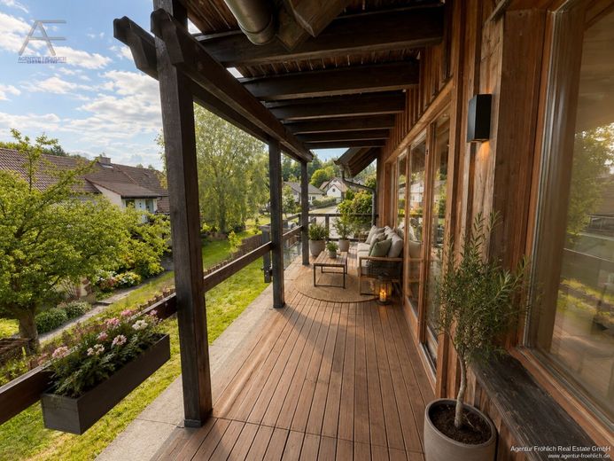 Fernblick statt Standard - Einfamilienhaus mit Potenzial in traumhafter Hanglage – Balkon