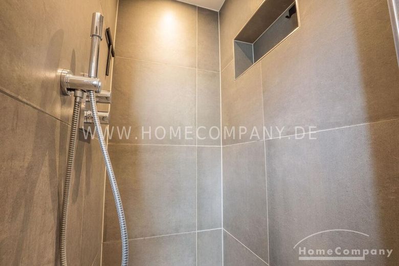 Wohnen im Grünen – Befristete Vermietung: Stilvolles Einfamilienhaus mit Garten  &  Terrasse in Olching – a39283925d3787a0f85e71283e7b9f0aaba03f9f.jpg