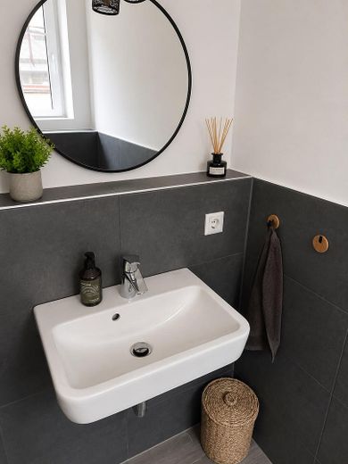 Zuhause beginnt hier in 22885 Basbüttel Stellau – Gäste WC