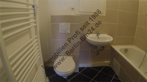 Nähe U-S Bahn - SüdBalkon teils WG - Mietwohnung – G0036578