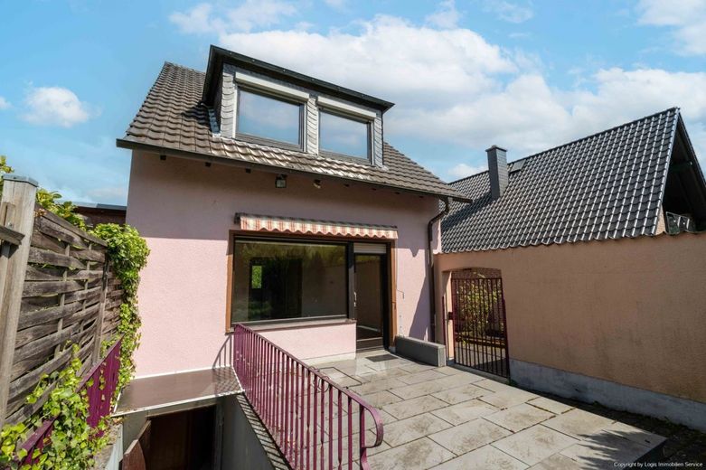 Freistehendes Familienhaus am Landschaftsschutzgebiet - Ruhe, Natur &amp; Potenzial – Terrasse