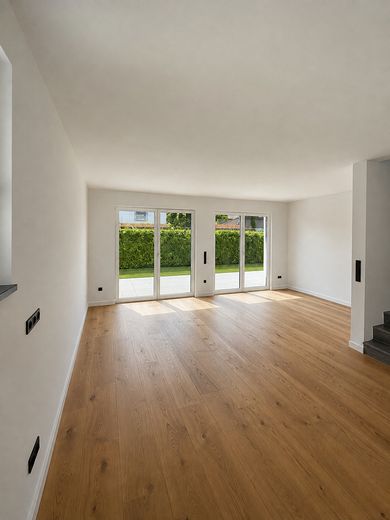 Casa pareada KFW 40 en Lohmar-Donrath - Obra nueva con jardín y 5 habitaciones – Wohnen/Essen Haus 4 Visualisie