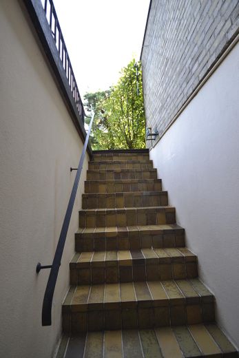PROV.-FREI,VON PRIVAT!Außergewöhnlich gepflegtes Reihenhaus,schöne Sonnenterrasse,Garten,Garage – Aufgang Keller zum Garten