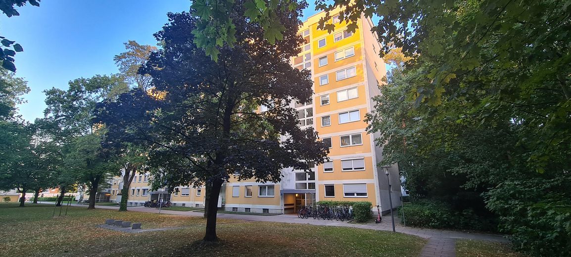 Appartamento di 2 locali con loggia e bagno con luce naturale | libero da settembre 2026 – Eingang