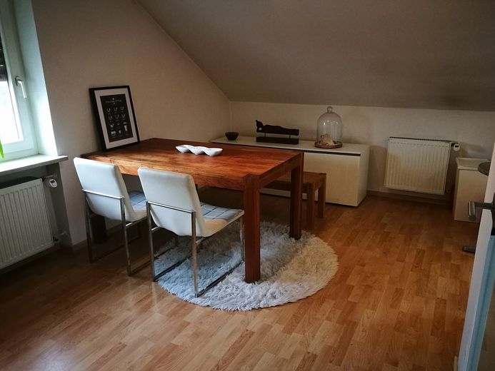 Accogliente appartamento di 3 locali a Tegernheim, cucina inclusa – Essen