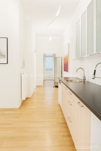 Modern ausgestattete 8 Zimmer-Wohnung in Neuhausen – 573130a8e061e0c55f73ab9134200de66c7f90b5.jpg