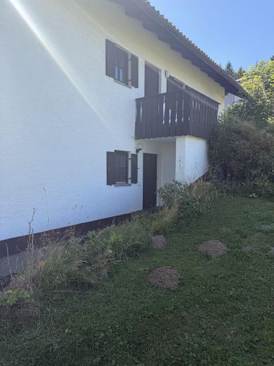Spaziosa casa unifamiliare con appartamento indipendente e vista panoramica da sogno – Foto 3
