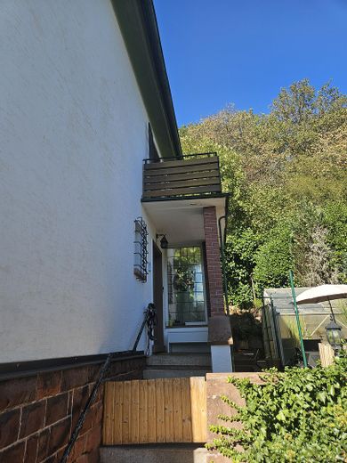 Stattliches Anwesen – Eingang Haus