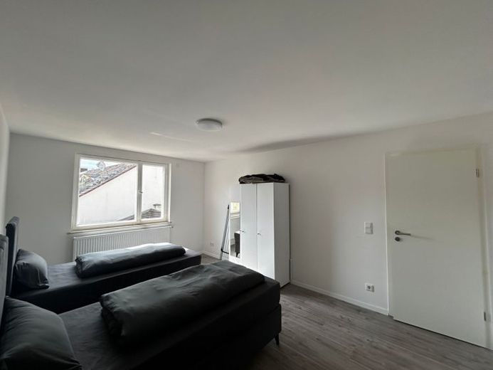 *2 Attraktive und frisch sanierte 2-Zimmer- Wohnung im Süden Nürnbergs* – Foto 1