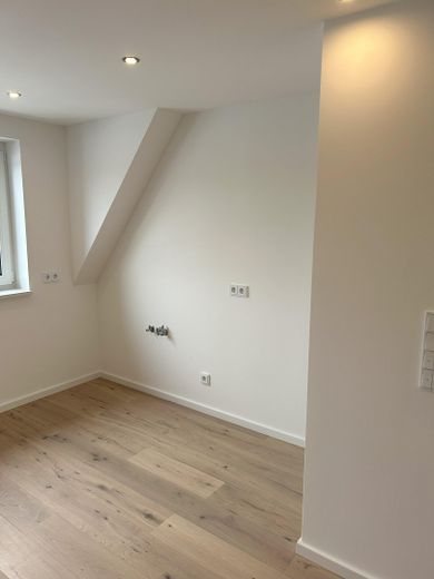 WG-Zimmer in 4er WG komplett saniert und modern – Foto 10