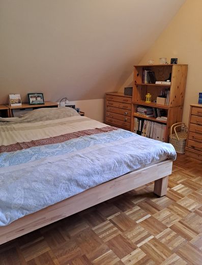 Schlafzimmer 1