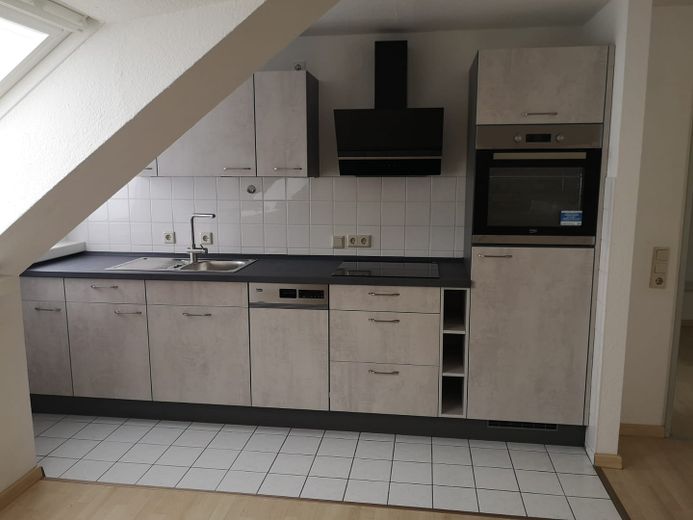 Maisonette mit gehobener Ausstattung und Tiefgarage (Nutzfläche ca. 60m²) – Einbauküche