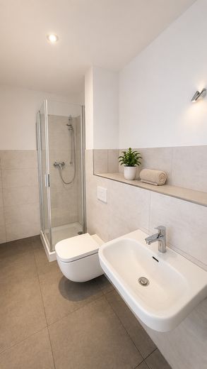 Перше заселення після санації | 2 кімнати – Bad mit dusche