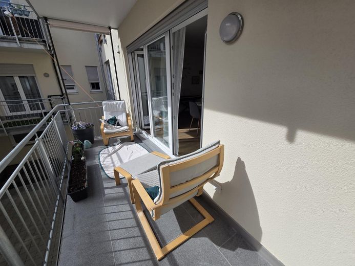 شقة مدينة حديثة من 3 غرف مع شرفة في أبنزبرغ – Balkon
