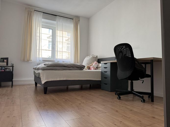 Kinder-/Gäste-/Arbeitzimmer